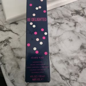 Mary Kay Be Delighted Shimmer Body Oil